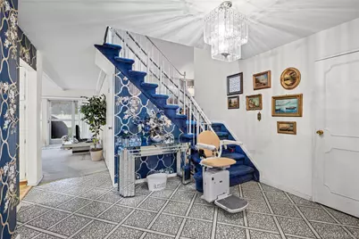 2929 Mandalay Beach Road, Wantagh, NY 11793 - Photo 12