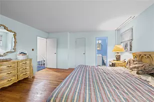 2929 Mandalay Beach Rd, Wantagh, NY 11793 - Photo 16