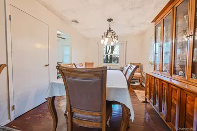 45 Roslyn Road, Roslyn Heights, NY 11577 - Photo 6