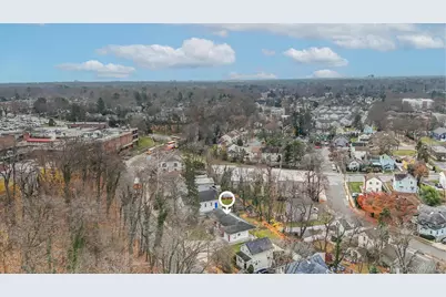 45 Roslyn Road, Roslyn Heights, NY 11577 - Photo 22