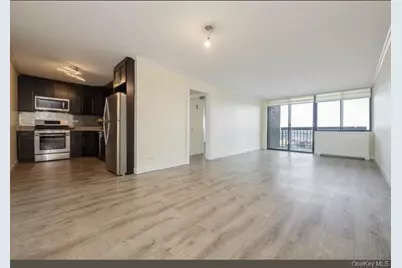 2 Bay Club Drive #17Z2, Bayside, NY 11360 - Photo 6