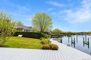 65 Little Pine Ln, East Quogue, NY 11942 - Photo 4