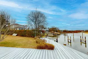 65 Little Pine Ln, East Quogue, NY 11942 - Photo 20