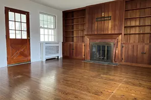 7 Floyd Pl, East Norwich, NY 11732 - Photo 8