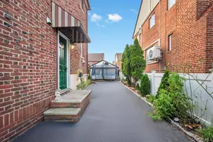 88 Marlboro Rd, Valley Stream, NY 11581 - Photo 4