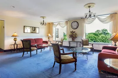 279 N Broadway #1T, Yonkers, NY 10701 - Photo 2