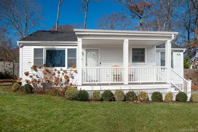 16 Overbrook Street, Riverhead, NY 11901 - Photo 8