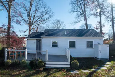 16 Overbrook Street, Riverhead, NY 11901 - Photo 12