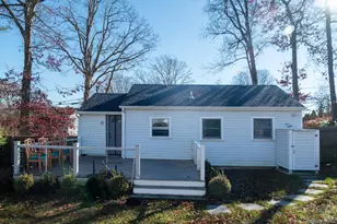 16 Overbrook St, Riverhead, NY 11901 - Photo 12