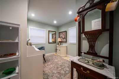 16 Overbrook Street, Riverhead, NY 11901 - Photo 32