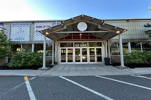 7 Terrace Cir, Great Neck, NY 11021 - Photo 28