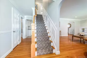 122 Pine St, Rockville Centre, NY 11570 - Photo 8