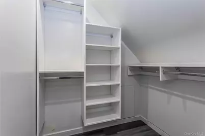 292 Acre Lane, Hicksville, NY 11801 - Photo 16