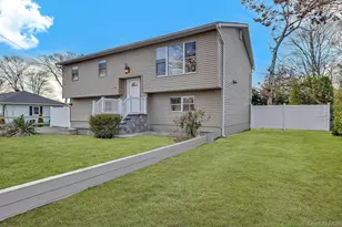 116 Phyllis Dr, Patchogue, NY 11772 - Photo 30