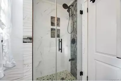 69 Butler Boulevard, Elmont, NY 11003 - Photo 14