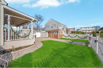 69 Butler Boulevard, Elmont, NY 11003 - Photo 26
