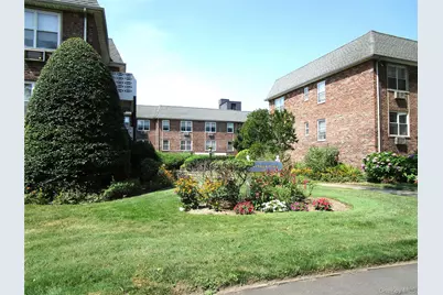 20 Daley Place #128, Lynbrook, NY 11563 - Photo 1