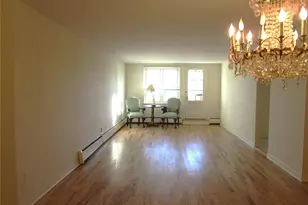 20 Daley Pl, Lynbrook, NY 11563 - Photo 4