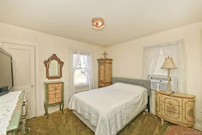 32 Horton Drive, Huntington, NY 11746 - Photo 18