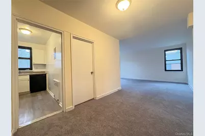 141 E Hartsdale Avenue #2A, Hartsdale, NY 10530 - Photo 2