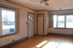 63 Lindbergh Pl, Poughkeepsie, NY 12603 - Photo 2