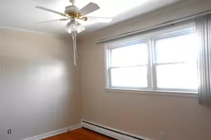 63 Lindbergh Pl, Poughkeepsie, NY 12603 - Photo 6