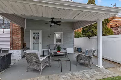 30 York Street, Malverne, NY 11565 - Photo 18