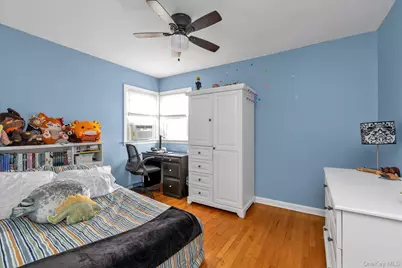 30 York Street, Malverne, NY 11565 - Photo 16