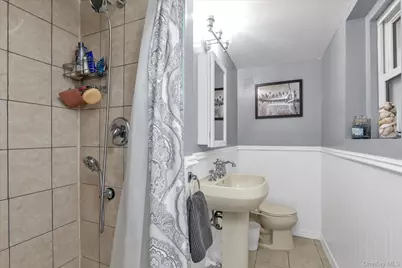 30 York Street, Malverne, NY 11565 - Photo 12