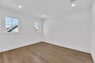 24 Rim Ln, Hicksville, NY 11801 - Photo 28