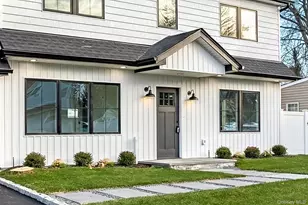 24 Rim Ln, Hicksville, NY 11801 - Photo 4