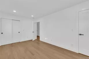 24 Rim Ln, Hicksville, NY 11801 - Photo 26