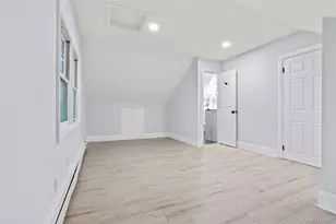 602 Clocks Blvd, Massapequa, NY 11758 - Photo 22