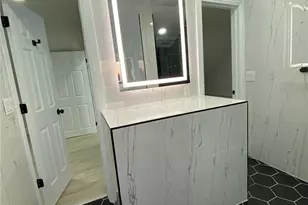 602 Clocks Blvd, Massapequa, NY 11758 - Photo 18