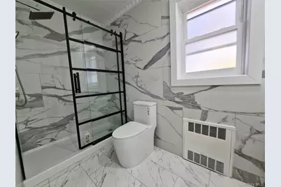 8019 Utopia Parkway, Jamaica, NY 11432 - Photo 18