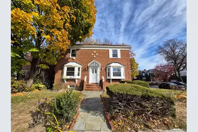 8019 Utopia Parkway, Jamaica, NY 11432 - Photo 6