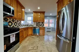 80-19 Utopia Pkwy, Jamaica, NY 11432 - Photo 6