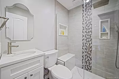 269 Bridgeport Avenue, Medford, NY 11763 - Photo 26