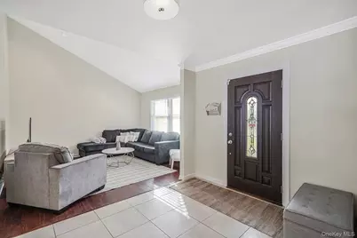 269 Bridgeport Avenue, Medford, NY 11763 - Photo 6