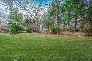 12 Babylon St, Islip Terrace, NY 11752 - Photo 8