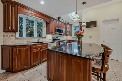 100 Cedar Avenue, Rockville Centre, NY 11570 - Photo 20