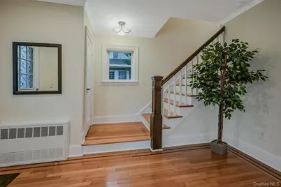 100 Cedar Avenue, Rockville Centre, NY 11570 - Photo 4