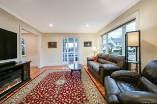 100 Cedar Ave, Rockville Centre, NY 11570 - Photo 12