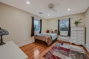 100 Cedar Ave, Rockville Centre, NY 11570 - Photo 30