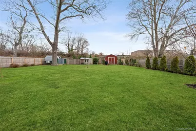 155 Patchogue Avenue, Mastic, NY 11950 - Photo 16