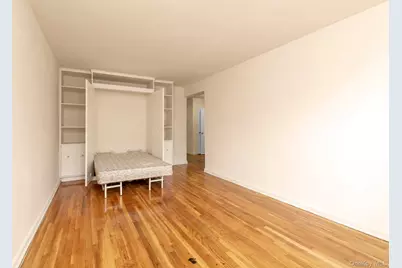 31-85 Crescent Street #2, Astoria, NY 11106 - Photo 8