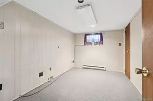 7 Joyce Ln, Commack, NY 11725 - Photo 26