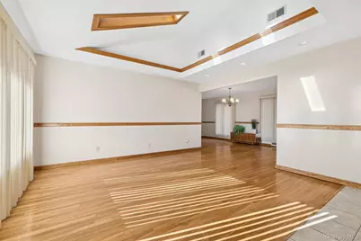 7 Joyce Lane, Commack, NY 11725 - Photo 4