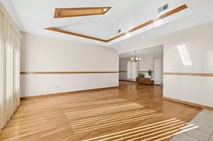 7 Joyce Ln, Commack, NY 11725 - Photo 4