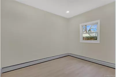 12 Carlls Path, North Babylon, NY 11703 - Photo 18